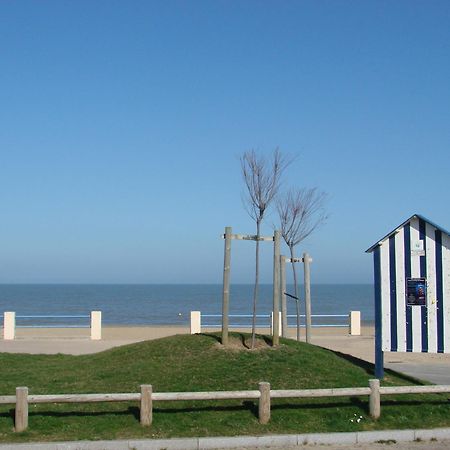 Chez-Marion Ξενοδοχείο Merville-Franceville-Plage Εξωτερικό φωτογραφία