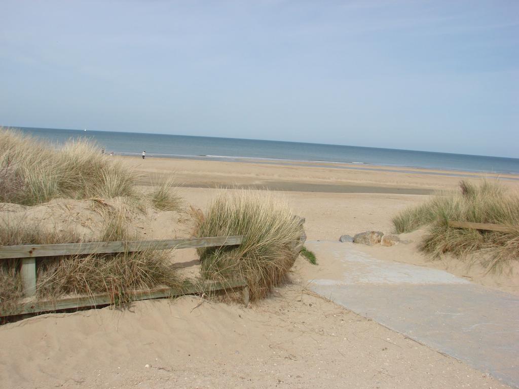 Chez-Marion Ξενοδοχείο Merville-Franceville-Plage Δωμάτιο φωτογραφία