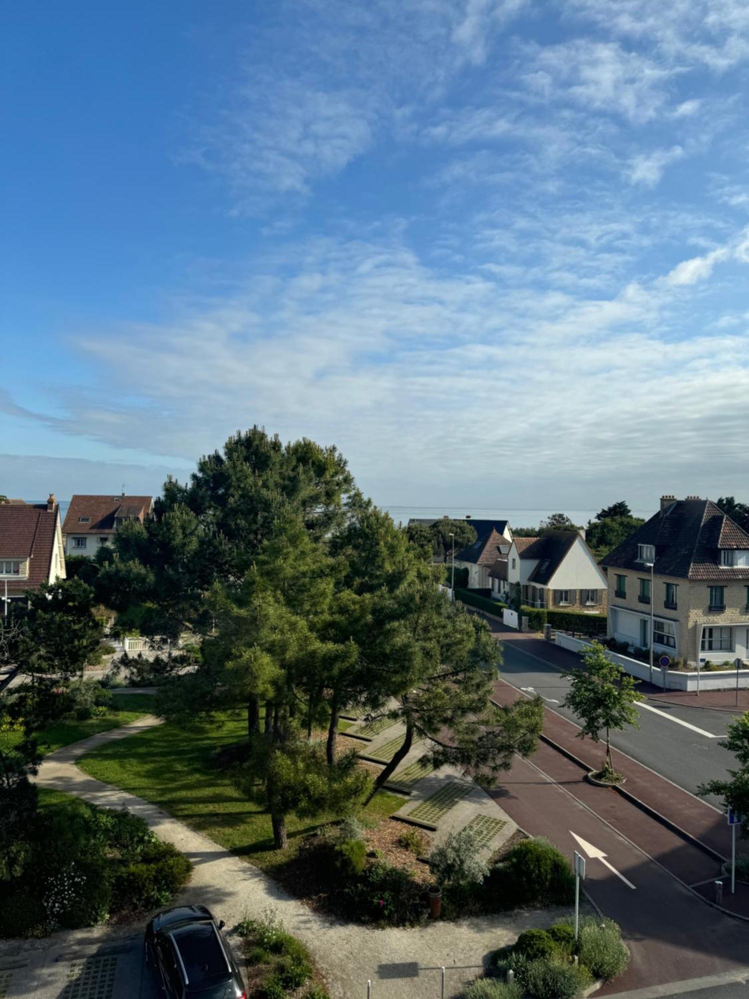 Chez-Marion Ξενοδοχείο Merville-Franceville-Plage Εξωτερικό φωτογραφία